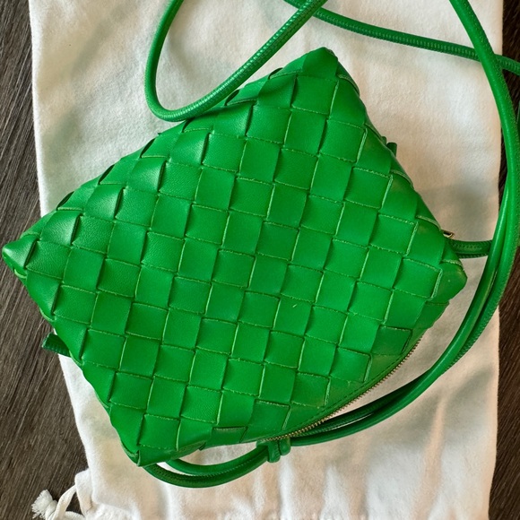 AUTHENTIC Bottega Veneta Mini Loop Bag - Picture 4 of 10